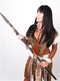 Donna Africa Famous Zulu Warrior